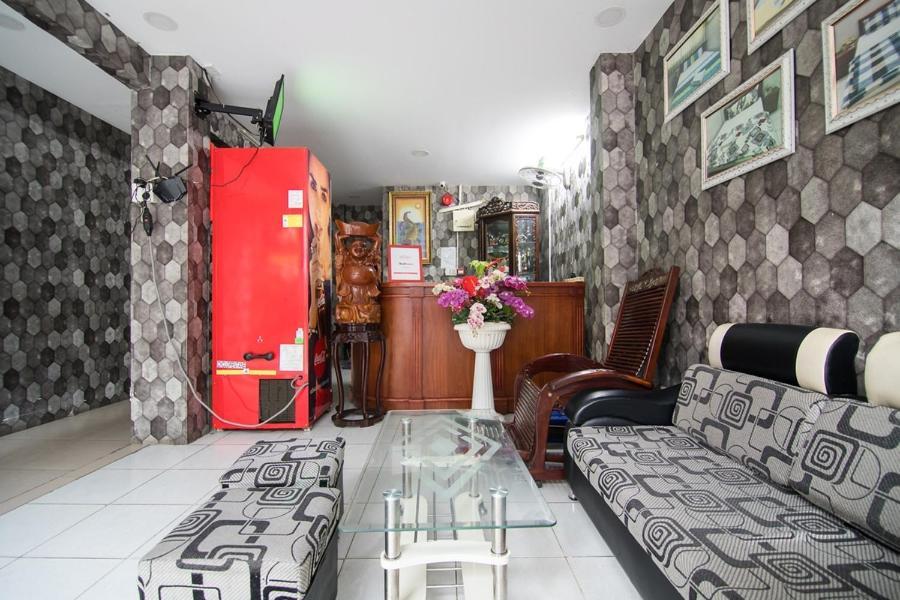 Reddoorz Hoang Tuan Hotel Ho Şi Min Exterior foto